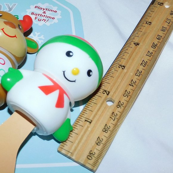 Baby Winter 4 Finger Puppets Snowman Penguin Reindeer Christmas NEW - Picture 2 of 3